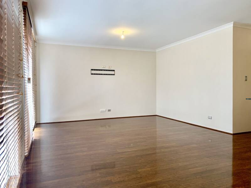 37 Dalgarup Way, ELLENBROOK, WA 6069 AUS