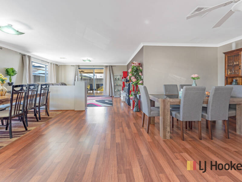 7 Dulegal Way, AVELEY, WA 6069 AUS