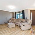 8 Hoyton Close, ELLENBROOK, WA 6069 AUS