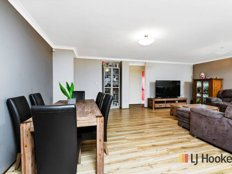 8 Hoyton Close, ELLENBROOK, WA 6069 AUS