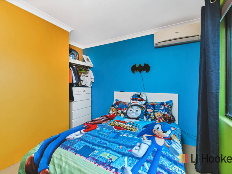 8 Hoyton Close, ELLENBROOK, WA 6069 AUS