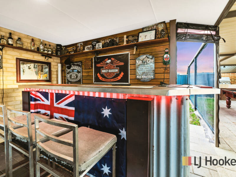8 Hoyton Close, ELLENBROOK, WA 6069 AUS