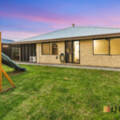 8 Hoyton Close, ELLENBROOK, WA 6069 AUS