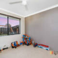 8 Hoyton Close, ELLENBROOK, WA 6069 AUS