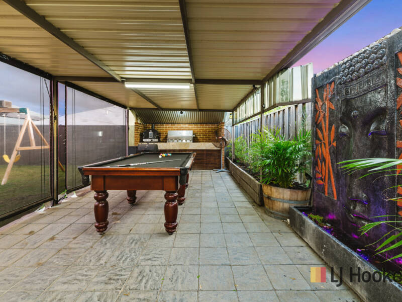 8 Hoyton Close, ELLENBROOK, WA 6069 AUS