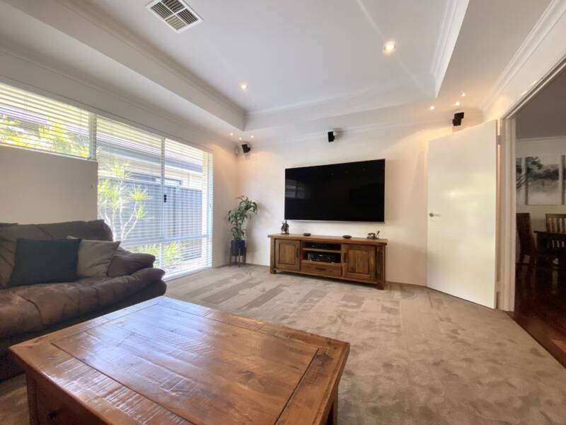 3 Lago Promenade, AVELEY, WA 6069 AUS