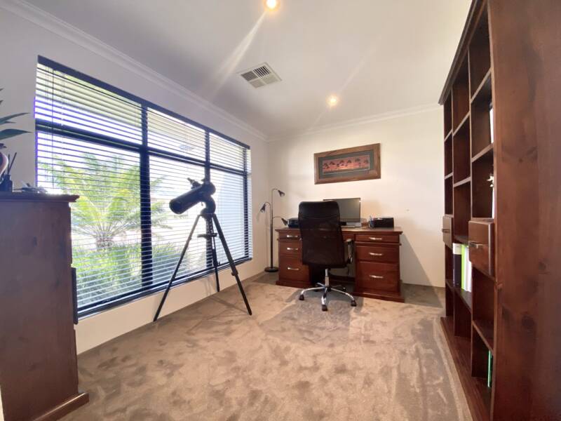 3 Lago Promenade, AVELEY, WA 6069 AUS