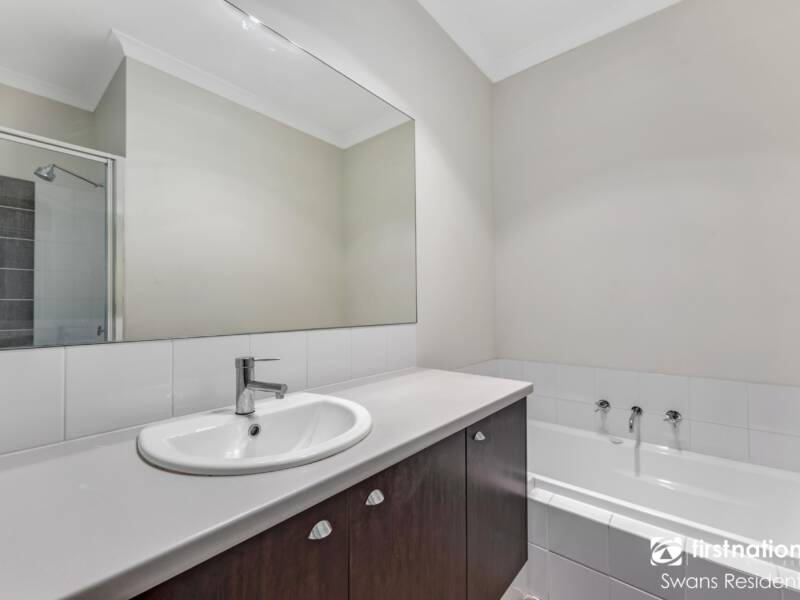 9 Macquarie Bend, ELLENBROOK, WA 6069 AUS
