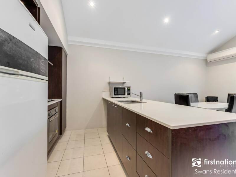 9 Macquarie Bend, ELLENBROOK, WA 6069 AUS