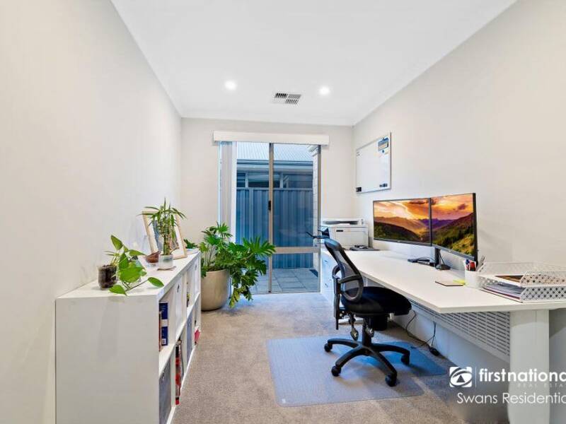 3 Crombie Way, BALDIVIS, WA 6171 AUS