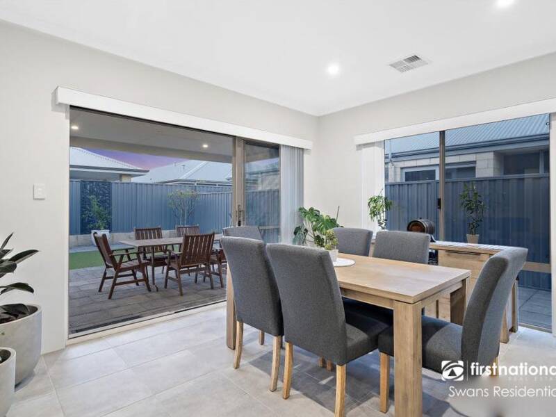 3 Crombie Way, BALDIVIS, WA 6171 AUS