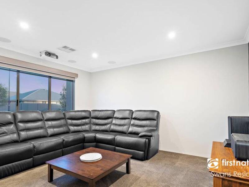 3 Crombie Way, BALDIVIS, WA 6171 AUS