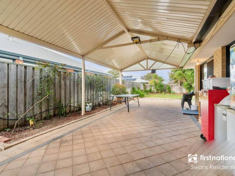 4 Killara Avenue, ELLENBROOK, WA 6069 AUS