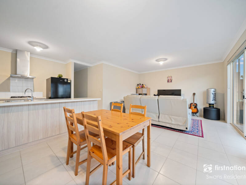 12 Luxhay Parkway, AVELEY, WA 6069 AUS