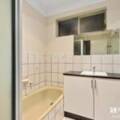 18 Clovertree Street, MADDINGTON, WA 6109 AUS