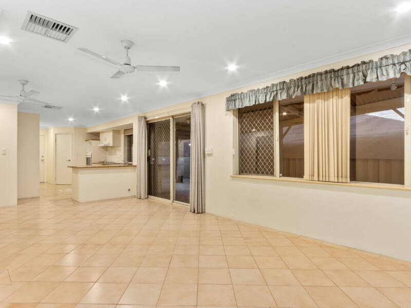 18 Boyd Place, CANNING VALE, WA 6155 AUS