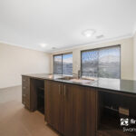 15 Sunnyside Way, AVELEY, WA 6069 AUS