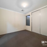 15 Sunnyside Way, AVELEY, WA 6069 AUS