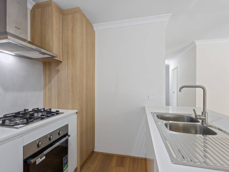 13A Dixie Road, KELMSCOTT, WA 6111 AUS