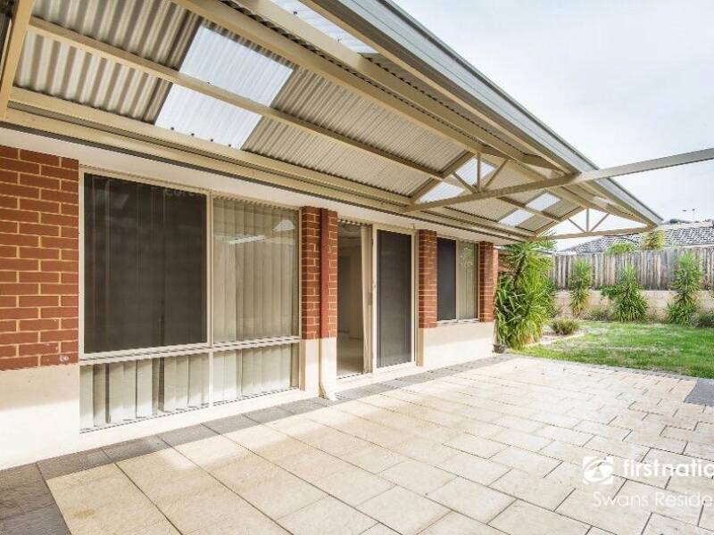 20 Simmonds Pass, ELLENBROOK, WA 6069 AUS