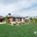 20 Simmonds Pass, ELLENBROOK, WA 6069 AUS