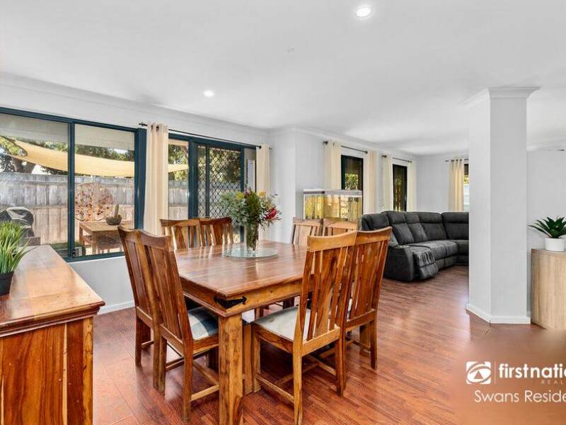31 Anna Plains Circle, ELLENBROOK, WA 6069 AUS