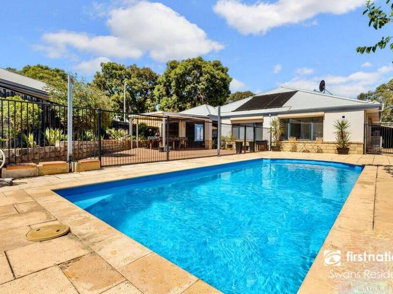 31 Anna Plains Circle, ELLENBROOK, WA 6069 AUS