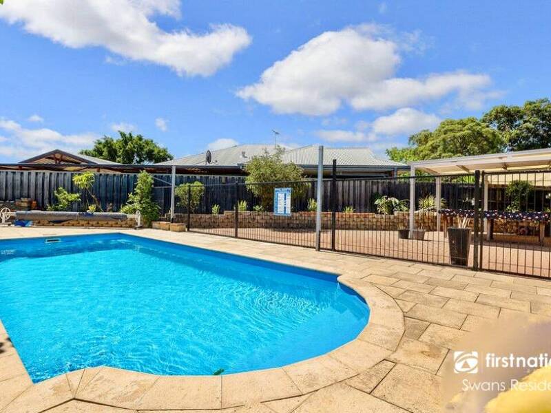 31 Anna Plains Circle, ELLENBROOK, WA 6069 AUS