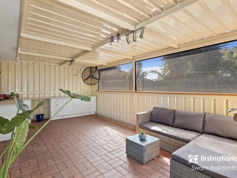 6 Cluny Way, ELLENBROOK, WA 6069 AUS