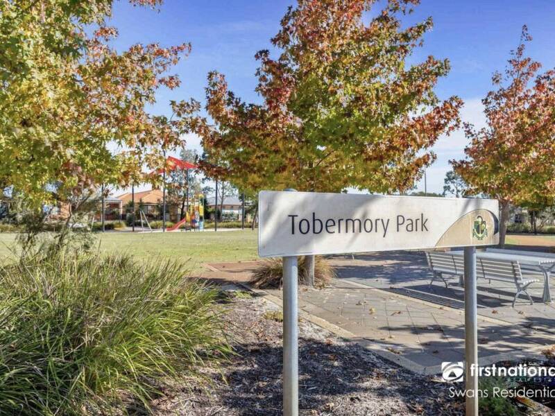 6 Cluny Way, ELLENBROOK, WA 6069 AUS