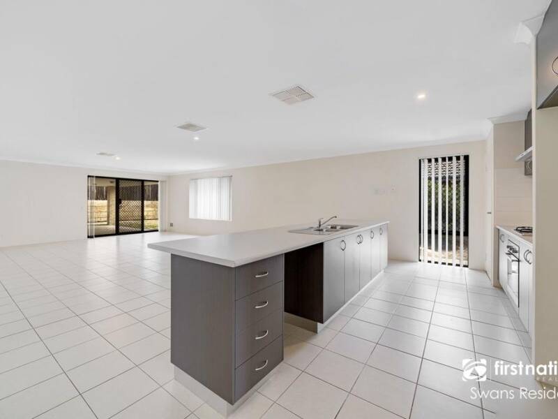 3 Greenslade Crescent, ELLENBROOK, WA 6069 AUS