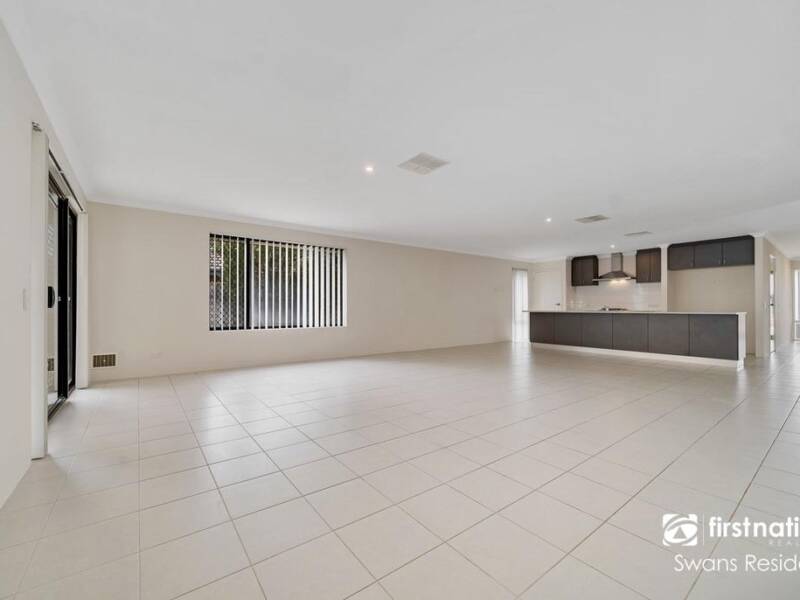 3 Greenslade Crescent, ELLENBROOK, WA 6069 AUS