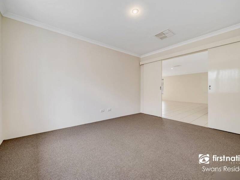 3 Greenslade Crescent, ELLENBROOK, WA 6069 AUS