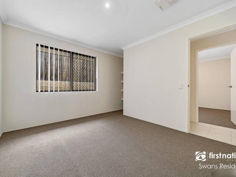 3 Greenslade Crescent, ELLENBROOK, WA 6069 AUS