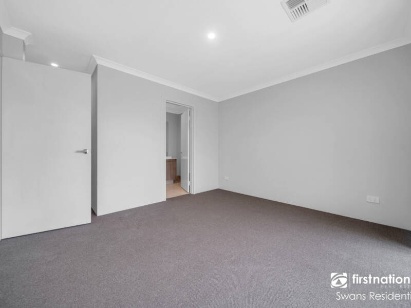 72 Dolphin Drive, ALKIMOS, WA 6038 AUS