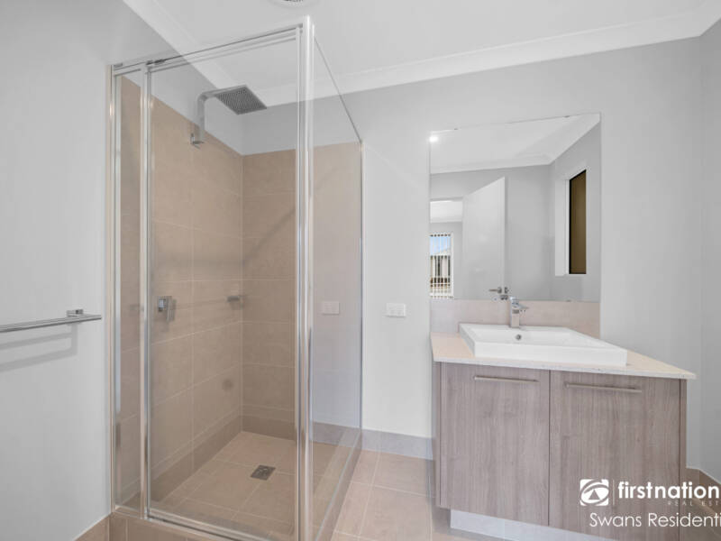 72 Dolphin Drive, ALKIMOS, WA 6038 AUS