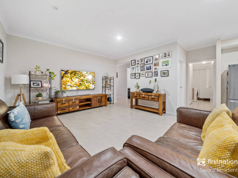 24 Kentmere Street, AVELEY, WA 6069 AUS