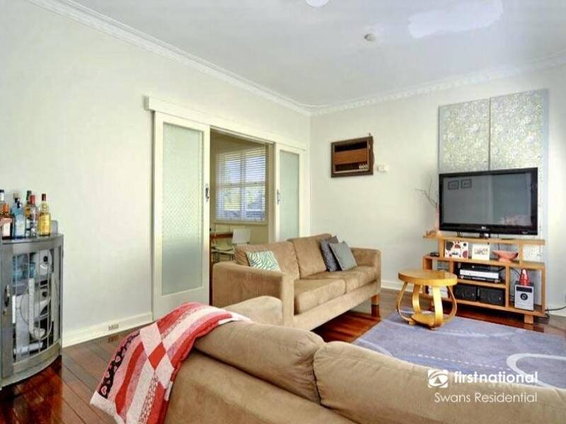 24 Trink Street, CLOVERDALE, WA 6105 AUS
