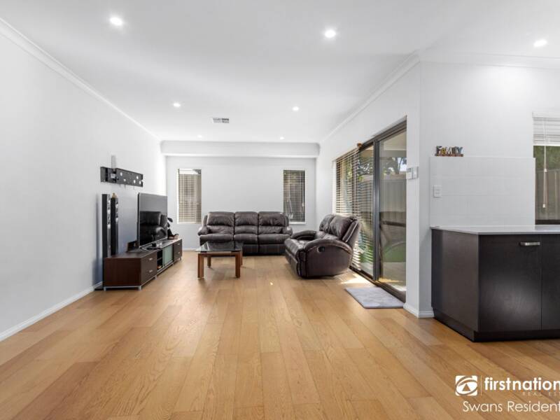 93A Keane Street, CLOVERDALE, WA 6105 AUS