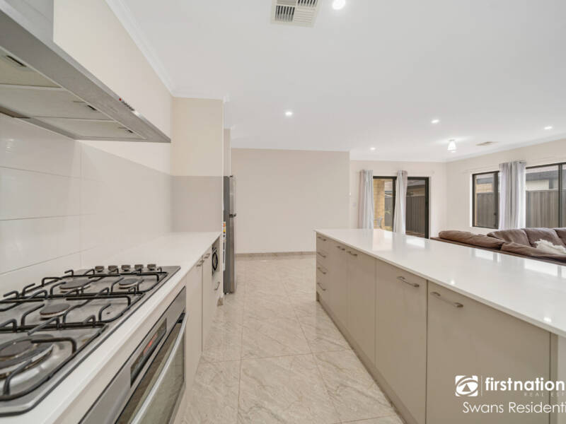 35 Aquinnah Way, WELLARD, WA 6170 AUS