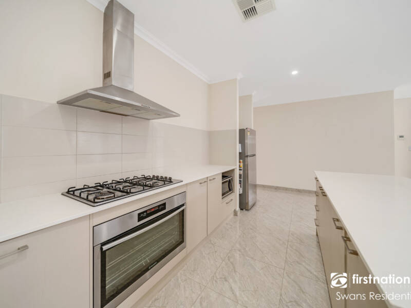 35 Aquinnah Way, WELLARD, WA 6170 AUS