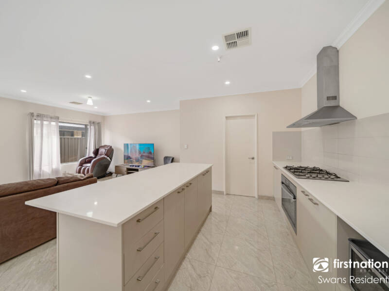 35 Aquinnah Way, WELLARD, WA 6170 AUS