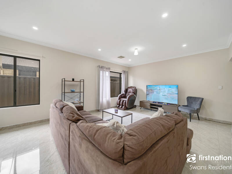 35 Aquinnah Way, WELLARD, WA 6170 AUS