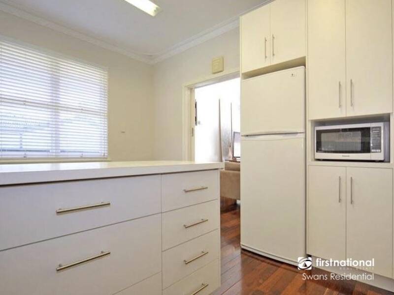 24 Trink Street, CLOVERDALE, WA 6105 AUS