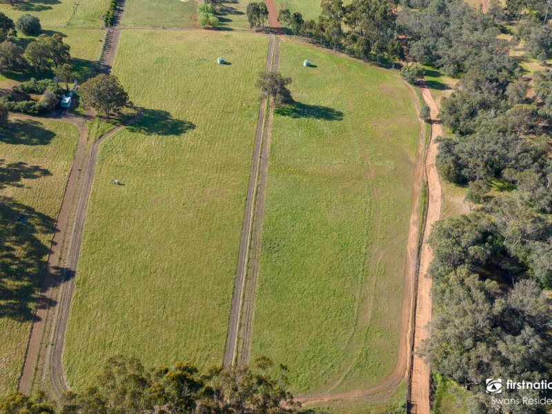33 Hart Drive, CHITTERING, WA 6084 AUS