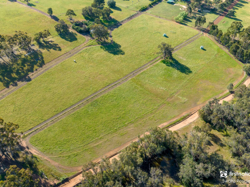 33 Hart Drive, CHITTERING, WA 6084 AUS