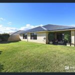 12 Featherstone Gardens, BUTLER, WA 6036 AUS