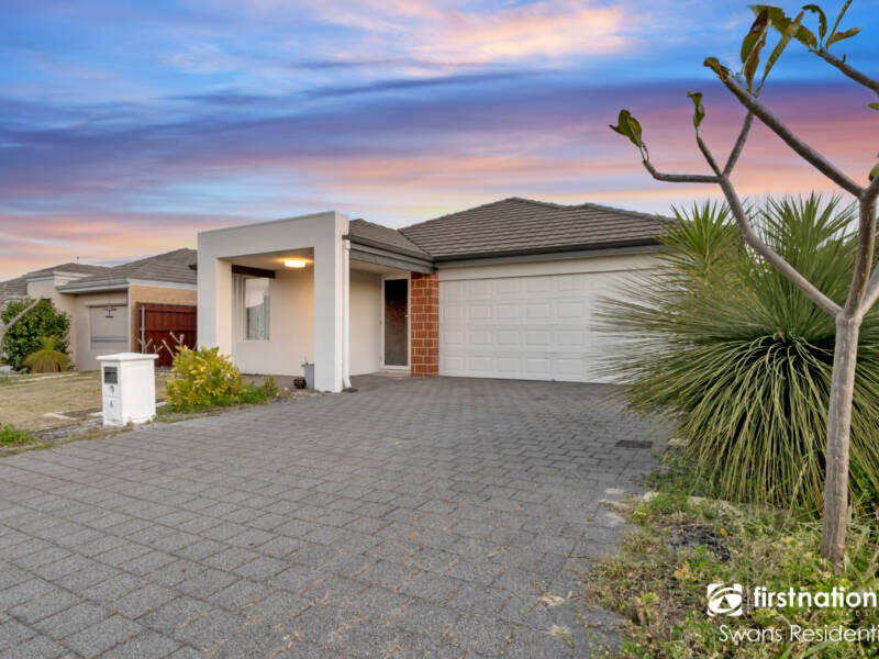 6 Tickner Parade, ELLENBROOK, WA 6069 AUS