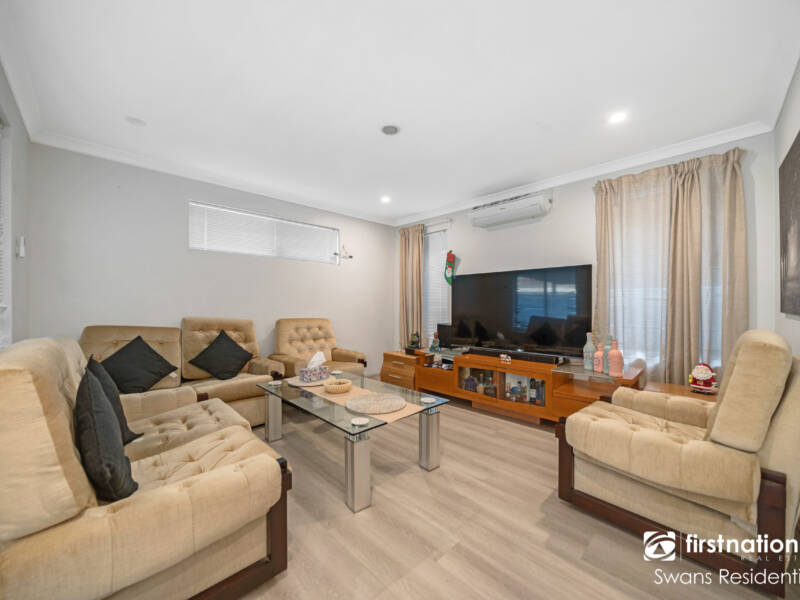 6 Tickner Parade, ELLENBROOK, WA 6069 AUS
