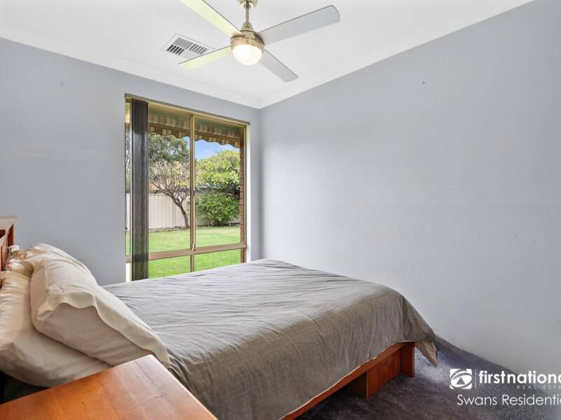 54 Bottlebrush Drive, THORNLIE, WA 6108 AUS